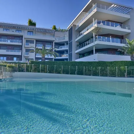 Luxury Garden 2br In The Development Of Cap D'antibes-juan Les Pins Antibes